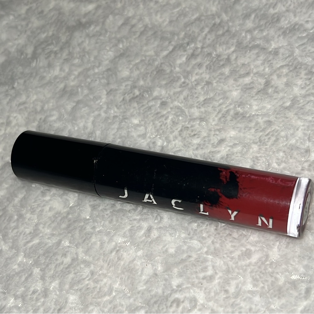 Jaclyn hill liquid lip